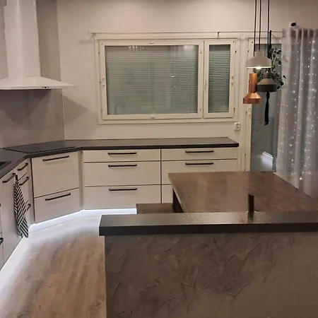 Huoneita Heraettaejaejuhlille * איליביסקה