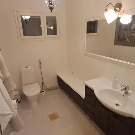 Huoneita Heraettaejaejuhlille בית אירוח איליביסקה