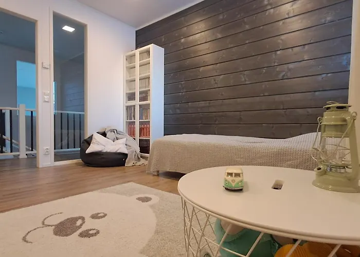 Huoneita Heraettaejaejuhlille * איליביסקה